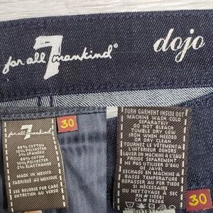 7 For All Mankind Jeans - •7FAM• Dojo Flare Leg Dark Wash Jean Sz 30. 7 For All Mankind Jeans - •7FAM• Dojo Flare Leg Dark Wash Jean Sz 30.